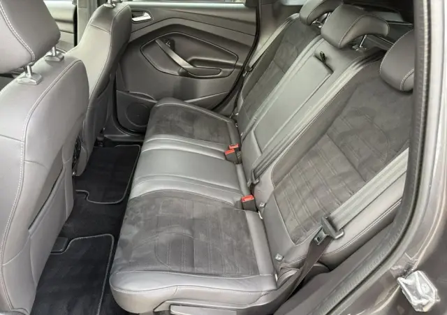 FORD Kuga 2.0 TDCi AWD ST-Line