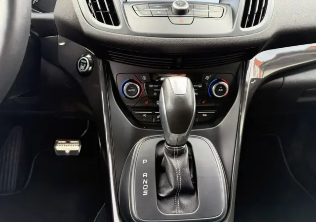 FORD Kuga 2.0 TDCi AWD ST-Line