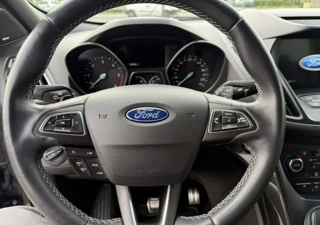 FORD Kuga 2.0 TDCi AWD ST-Line