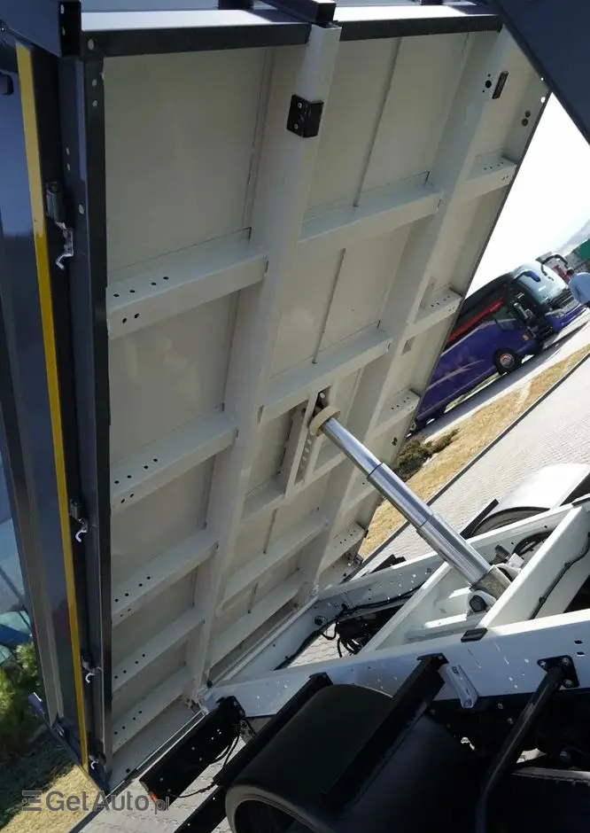 IVECO DAILY 35-180 / WYWROTKA TYLNOZSYPOWA / HI-MATIC / BLIŹNIAK / SPROWADZONY 