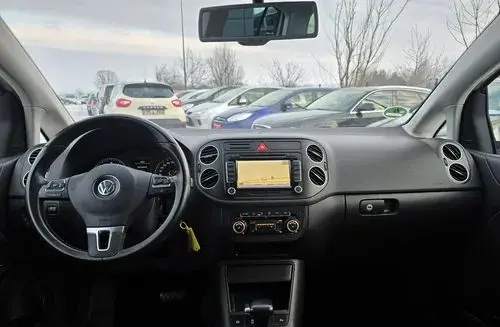 VOLKSWAGEN Golf Plus 
