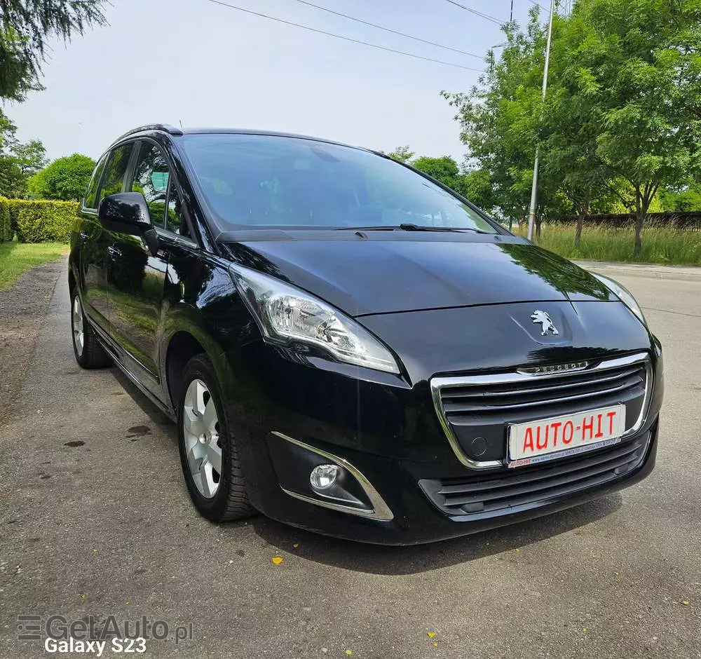 PEUGEOT 5008 155 THP Style