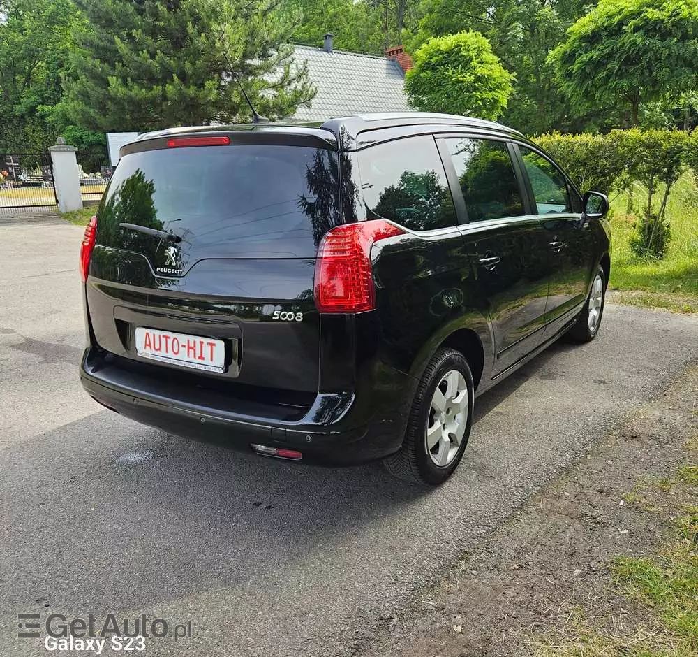 PEUGEOT 5008 155 THP Style