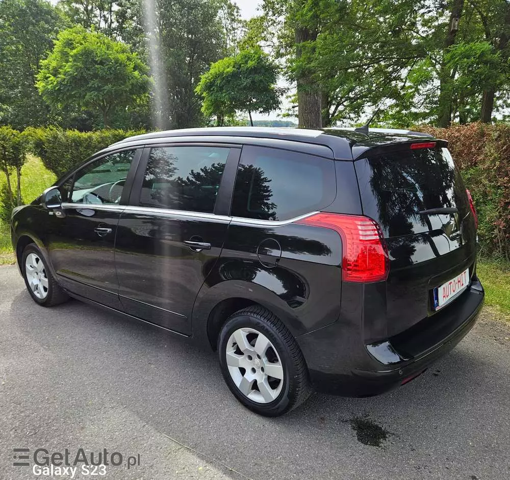 PEUGEOT 5008 155 THP Style