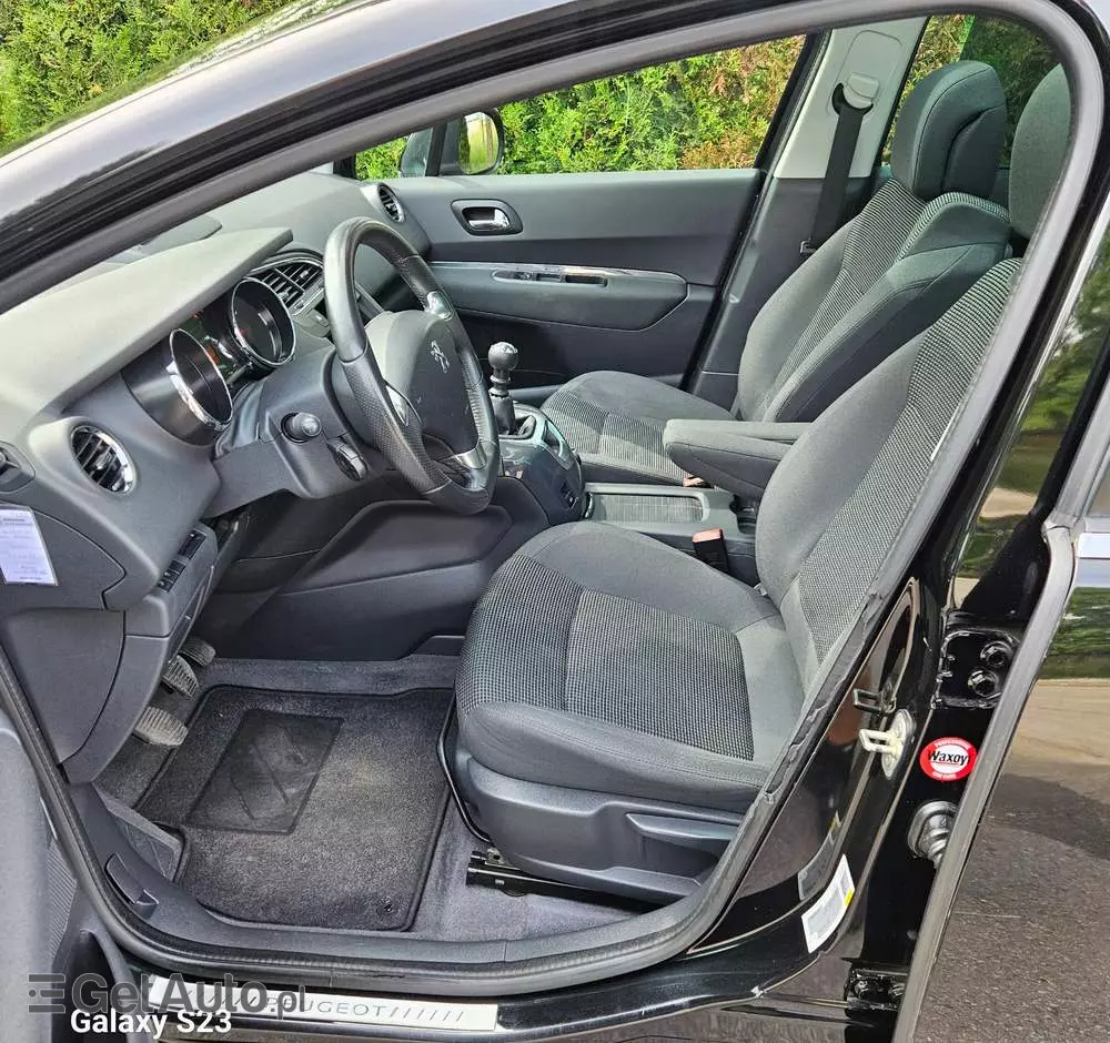PEUGEOT 5008 155 THP Style