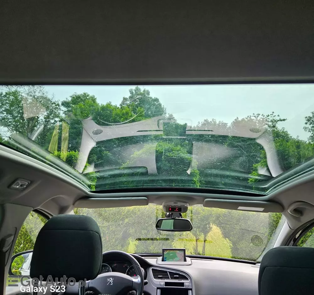 PEUGEOT 5008 155 THP Style