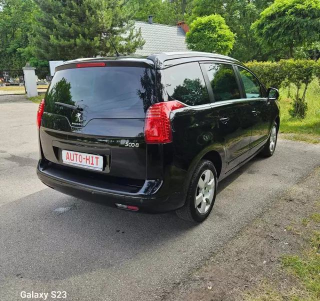 PEUGEOT 5008 155 THP Style
