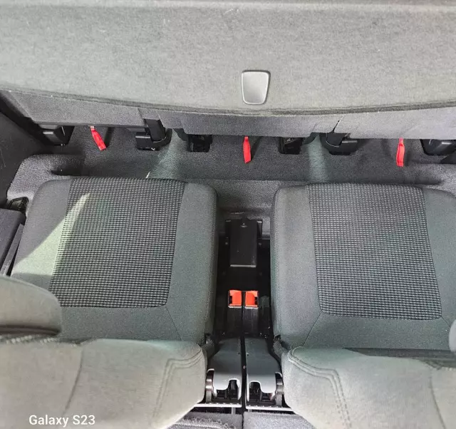 PEUGEOT 5008 155 THP Style