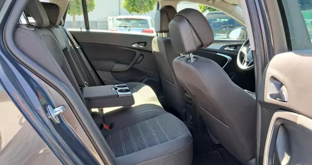 OPEL Insignia 1.6 ECOTEC DI Turbo Sports Tourer Business Edition