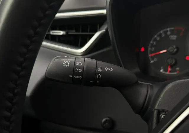 TOYOTA Corolla 1.5 Comfort MS