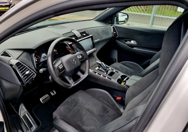 DS AUTOMOBILES DS 7 Crossback 1.6 PureTech Performance Line +