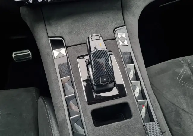 DS AUTOMOBILES DS 7 Crossback 1.6 PureTech Performance Line +