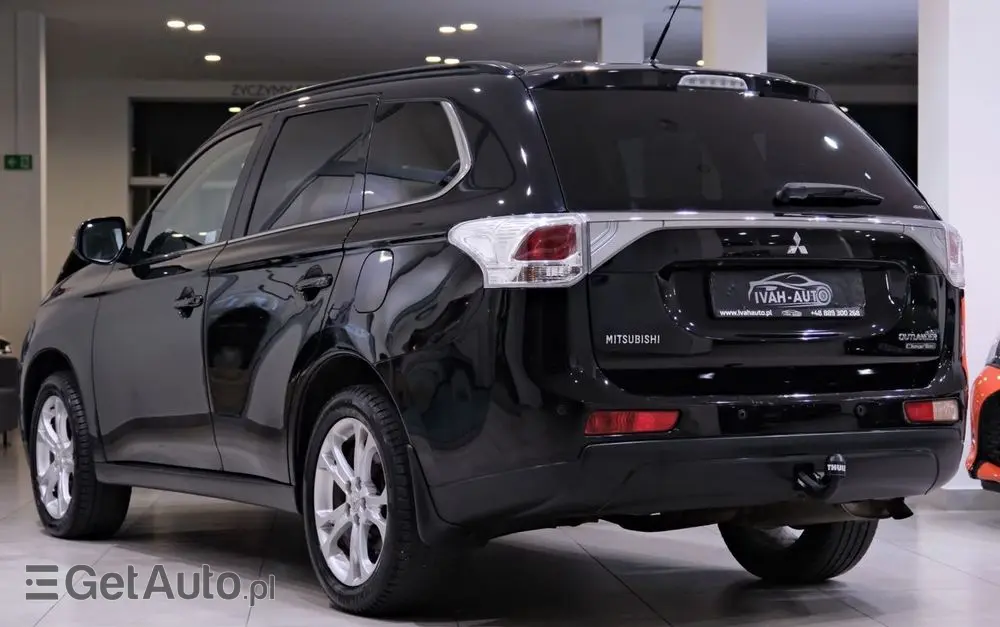 MITSUBISHI Outlander 2.2 DI-D 4WD Diamant Edition