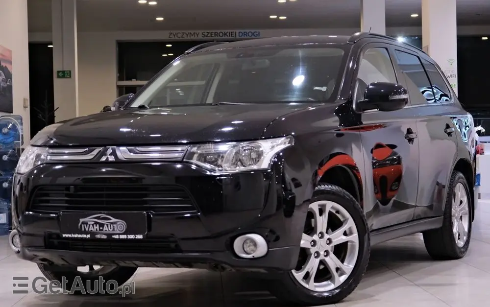 MITSUBISHI Outlander 2.2 DI-D 4WD Diamant Edition