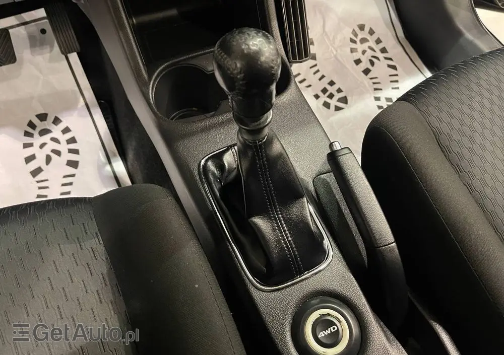 MITSUBISHI Outlander 2.2 DI-D 4WD Diamant Edition