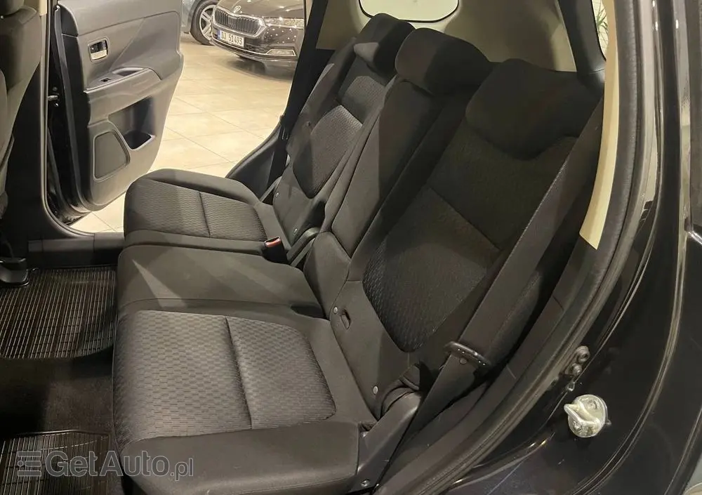 MITSUBISHI Outlander 2.2 DI-D 4WD Diamant Edition