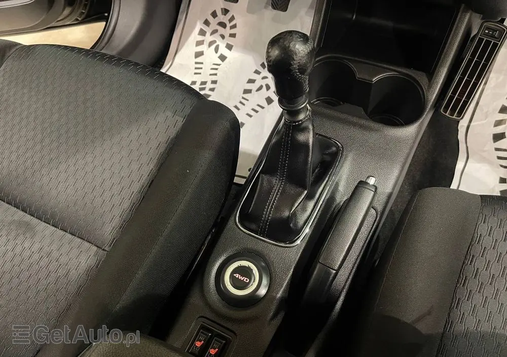 MITSUBISHI Outlander 2.2 DI-D 4WD Diamant Edition