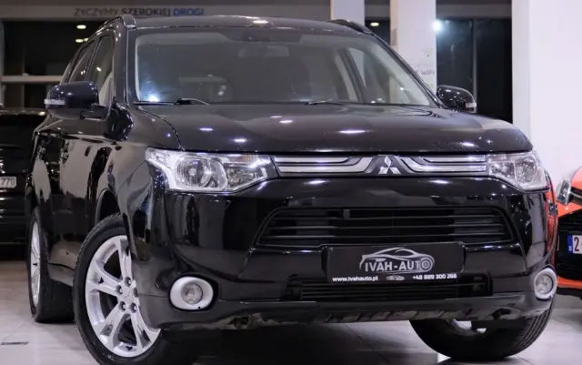 MITSUBISHI Outlander 2.2 DI-D 4WD Diamant Edition