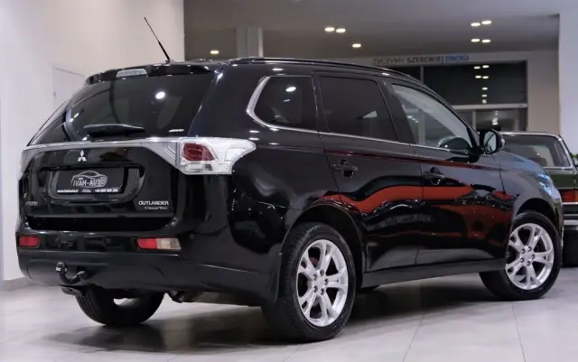 MITSUBISHI Outlander 2.2 DI-D 4WD Diamant Edition