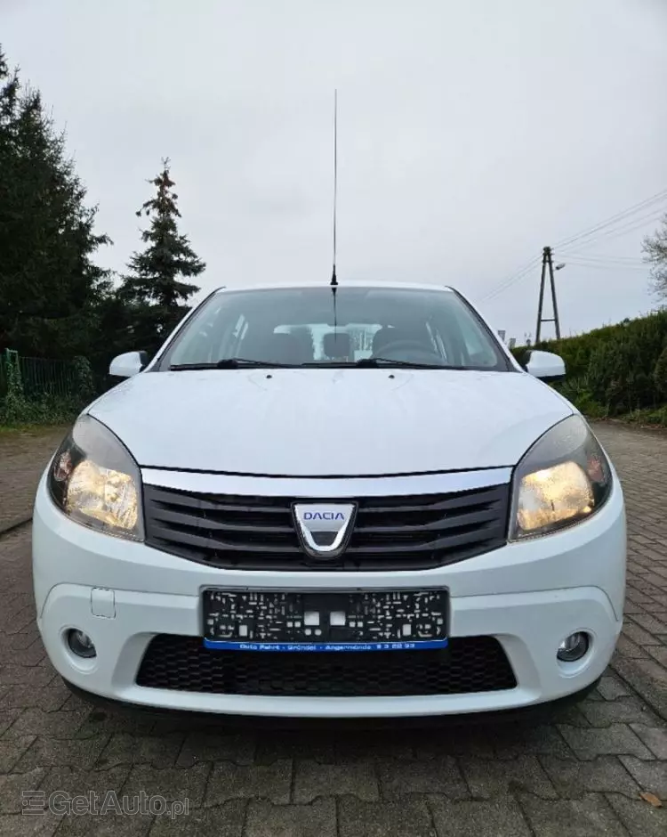 DACIA Sandero 