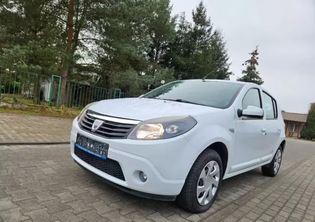DACIA Sandero 