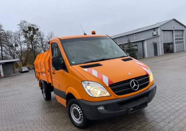 MERCEDES-BENZ SPRINTER 