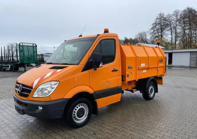 MERCEDES-BENZ SPRINTER 