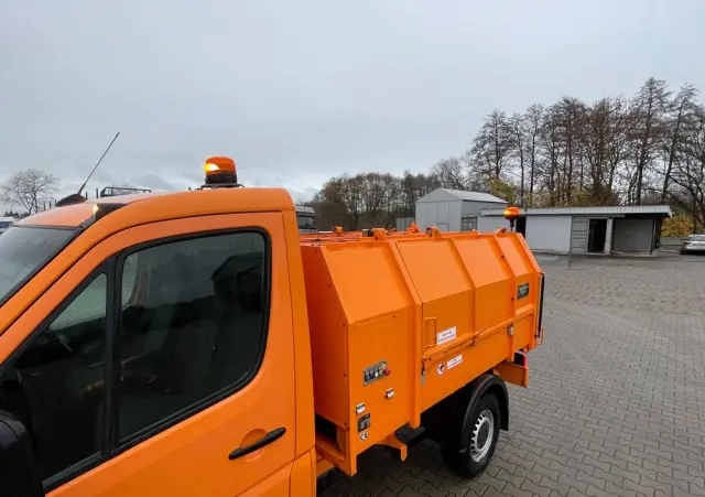 MERCEDES-BENZ SPRINTER 