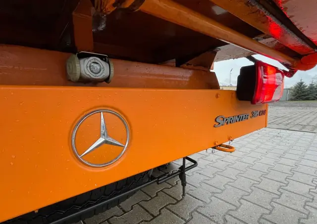 MERCEDES-BENZ SPRINTER 