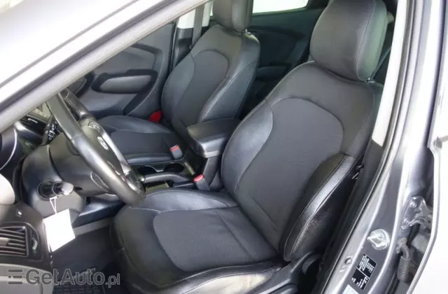 HYUNDAI Ix35 2.0 CRDi 4WD Automatik Style