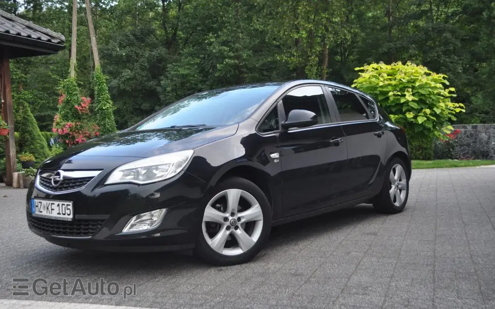 OPEL Astra 1.4 Turbo 150 Jahre