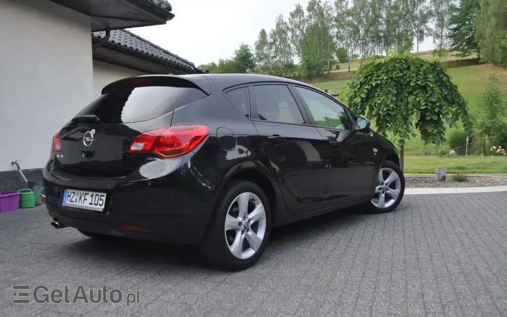 OPEL Astra 1.4 Turbo 150 Jahre