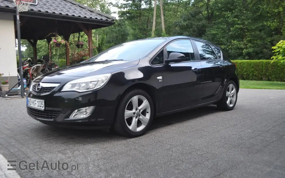 OPEL Astra 1.4 Turbo 150 Jahre