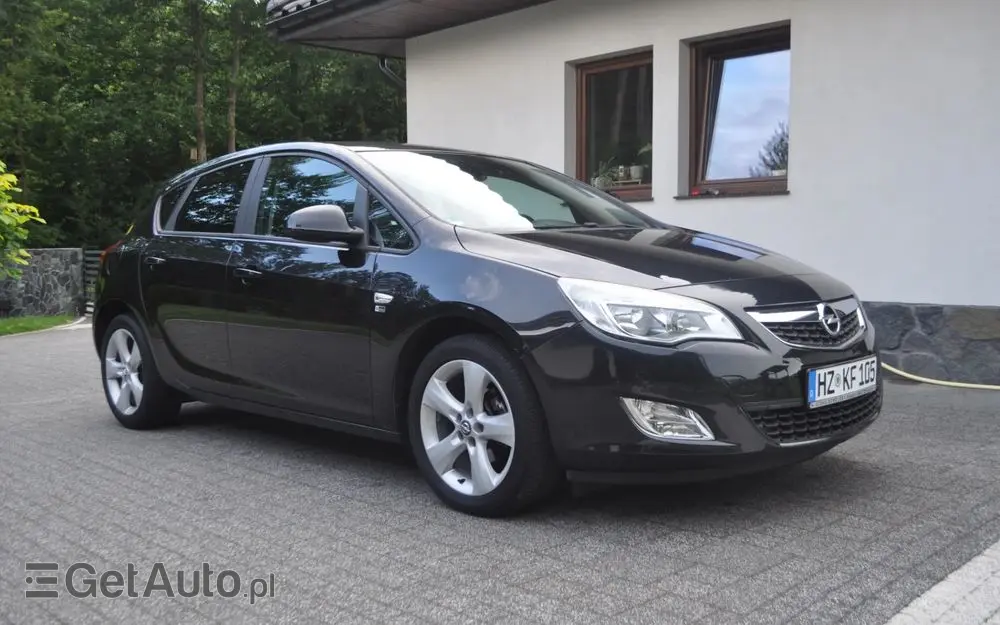 OPEL Astra 1.4 Turbo 150 Jahre