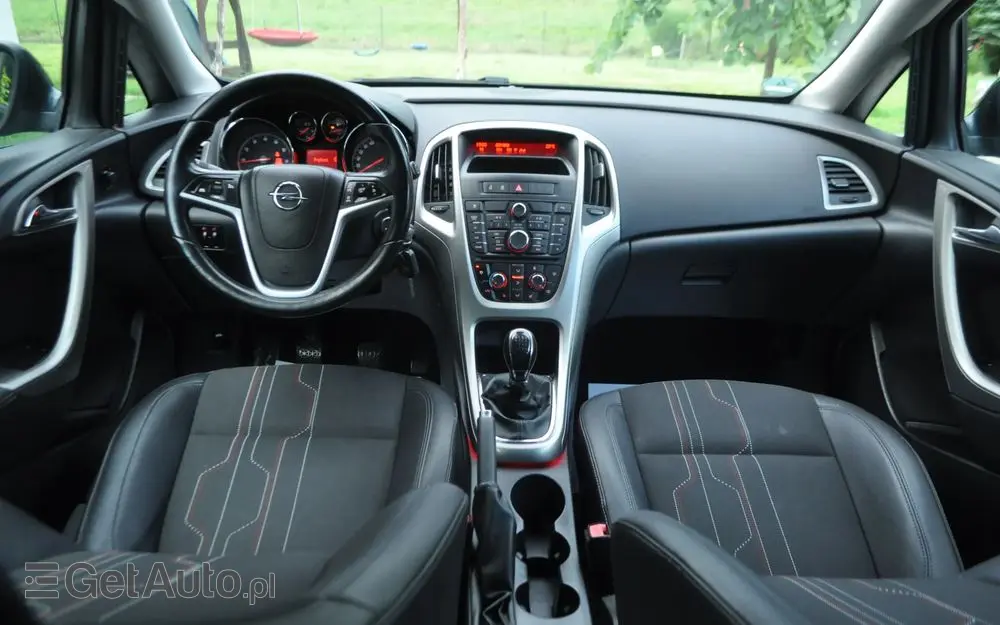 OPEL Astra 1.4 Turbo 150 Jahre