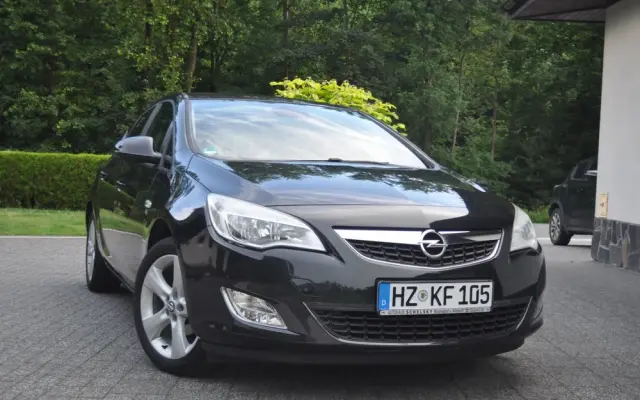 OPEL Astra 1.4 Turbo 150 Jahre