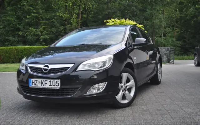 OPEL Astra 1.4 Turbo 150 Jahre