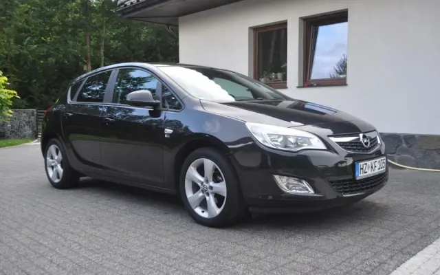 OPEL Astra 1.4 Turbo 150 Jahre