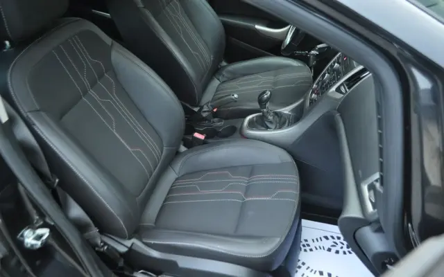 OPEL Astra 1.4 Turbo 150 Jahre