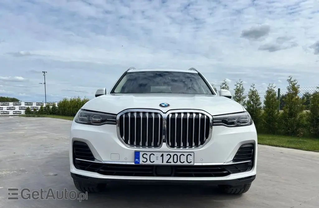 BMW X7 