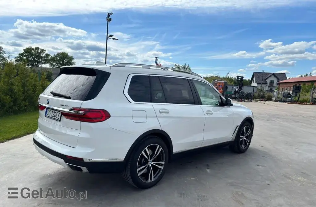 BMW X7 