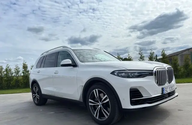 BMW X7 