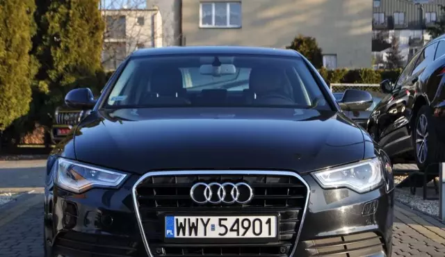 AUDI A6 
