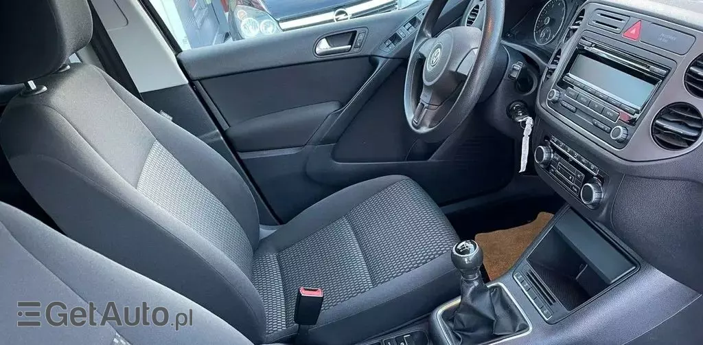VOLKSWAGEN Tiguan 