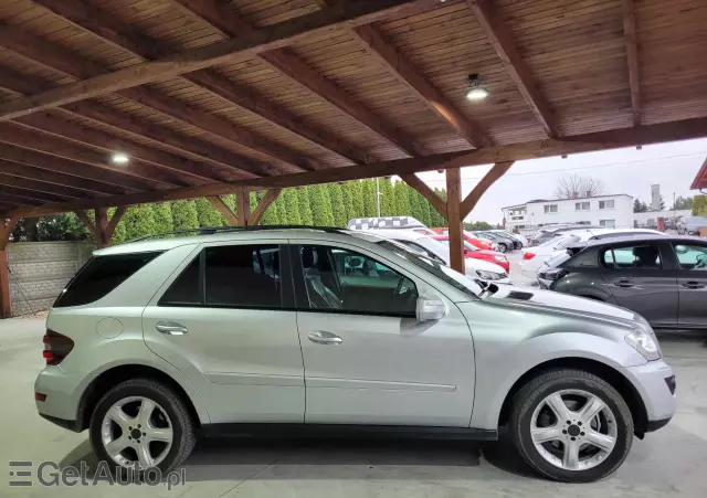 MERCEDES-BENZ ML 