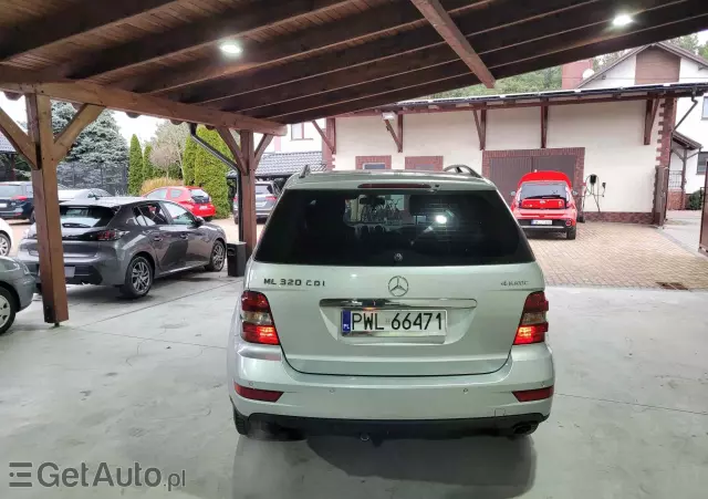 MERCEDES-BENZ ML 