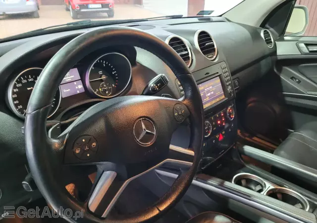 MERCEDES-BENZ ML 