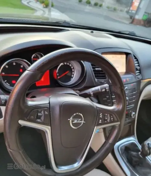 OPEL Insignia 