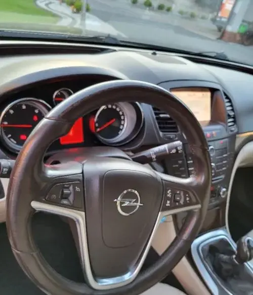 OPEL Insignia 