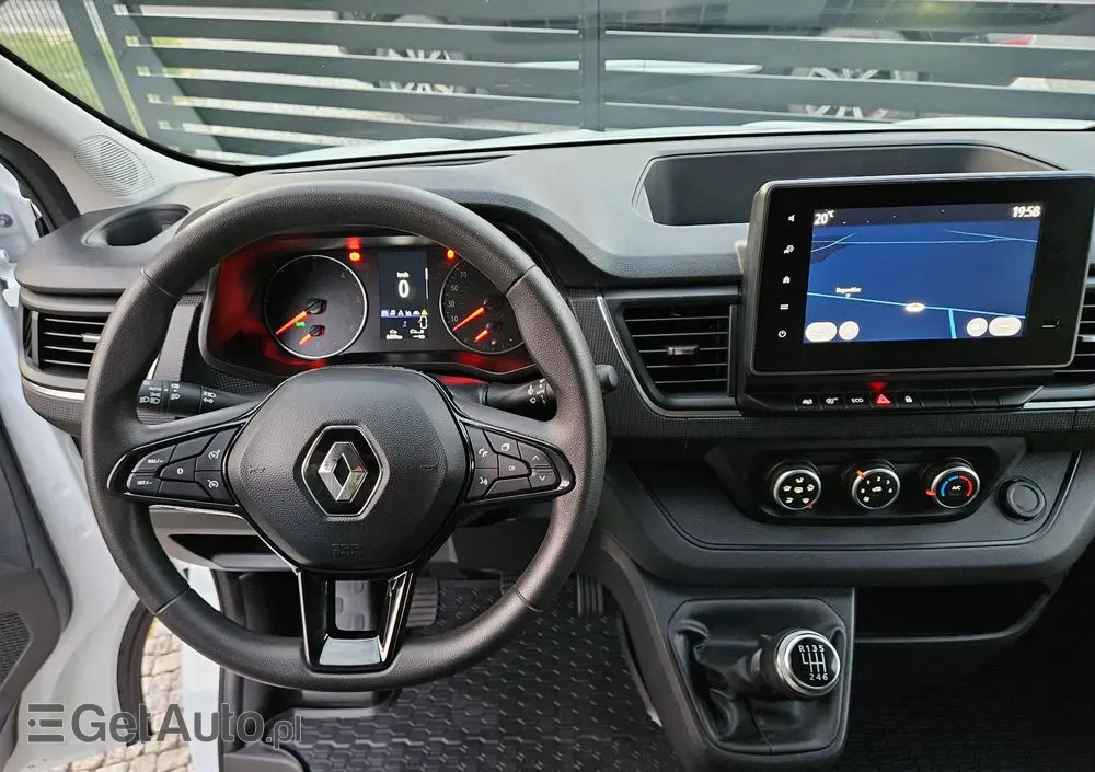 RENAULT *TRAFIC*L1H1*NOWY*MODEL*BOGATO*WYPOSAŻONY* 
